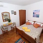 Apartment Frane