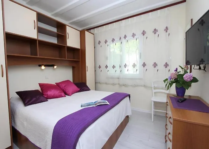 Frane Διαμέρισμα