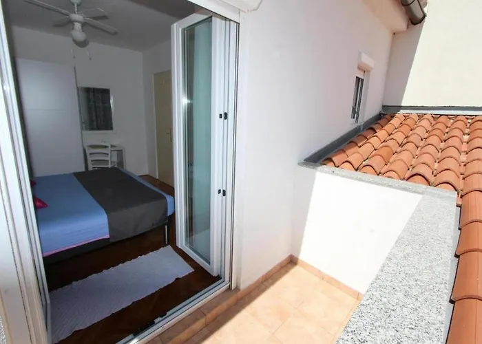 Frane Apartment