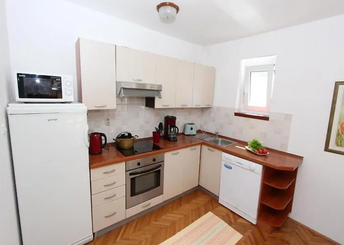 Frane Apartment