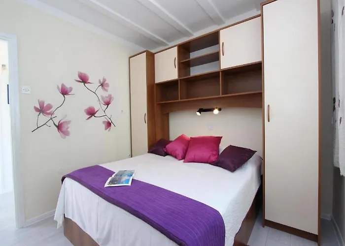 Frane Apartment *